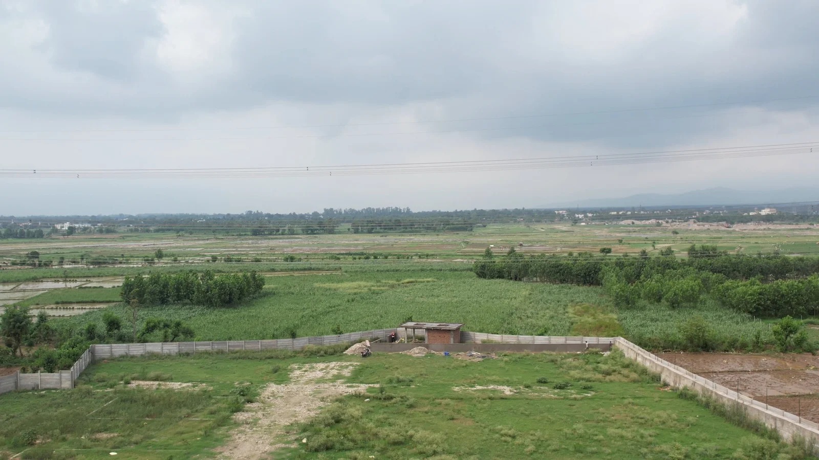 Premium plotted development with boundary walls
